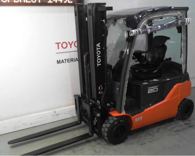 Chariot frontal électrique  TOYOTA  8FBM20T  2020  Reconditionné - Équipement professionnel d'occasion - Smart Reuse