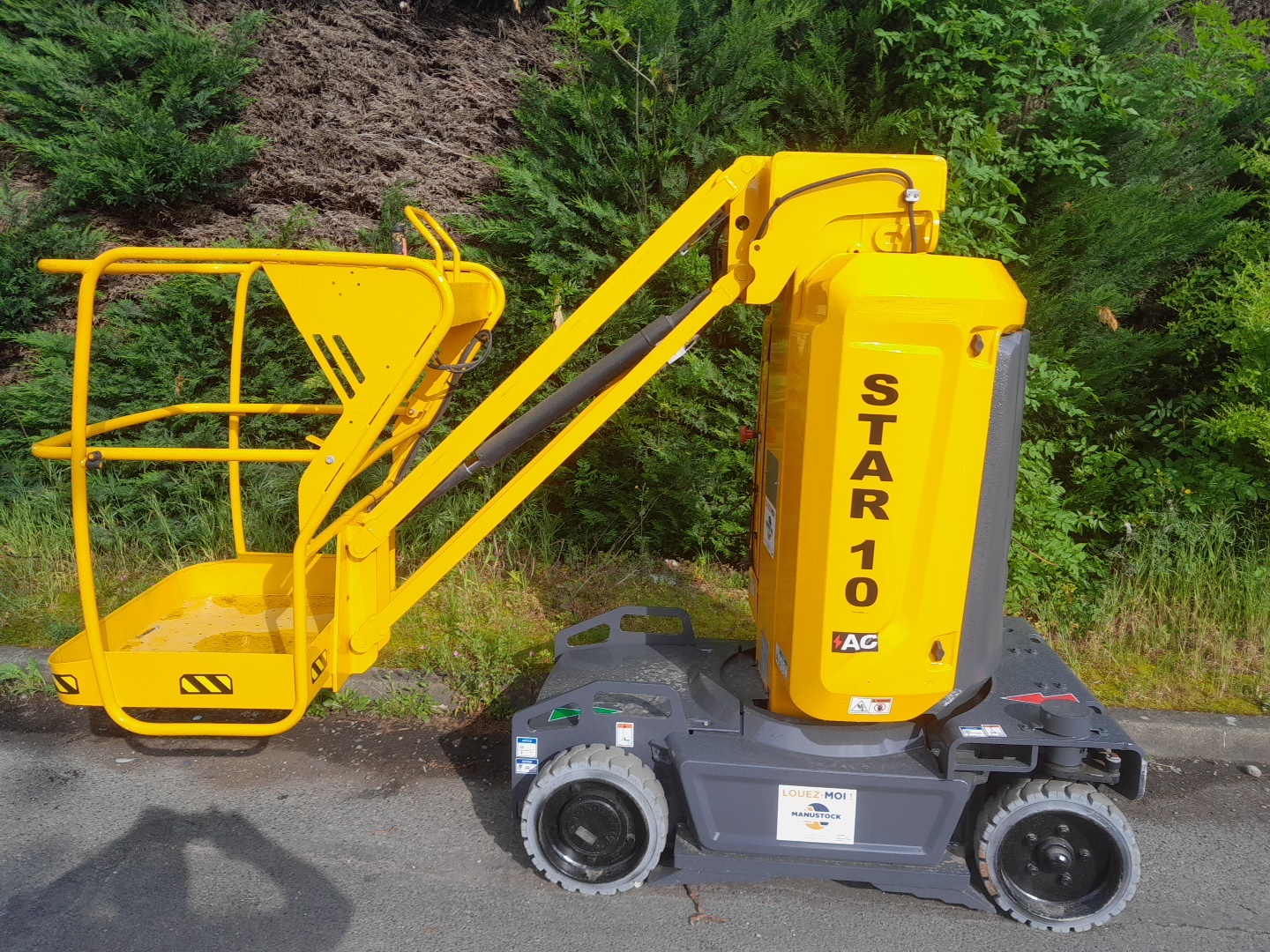 NACELLE A MAT VERTICAL 10M HAULOTTE STAR10 – 2017 | Reconditionné - Équipement professionnel d'occasion - Smart Reuse