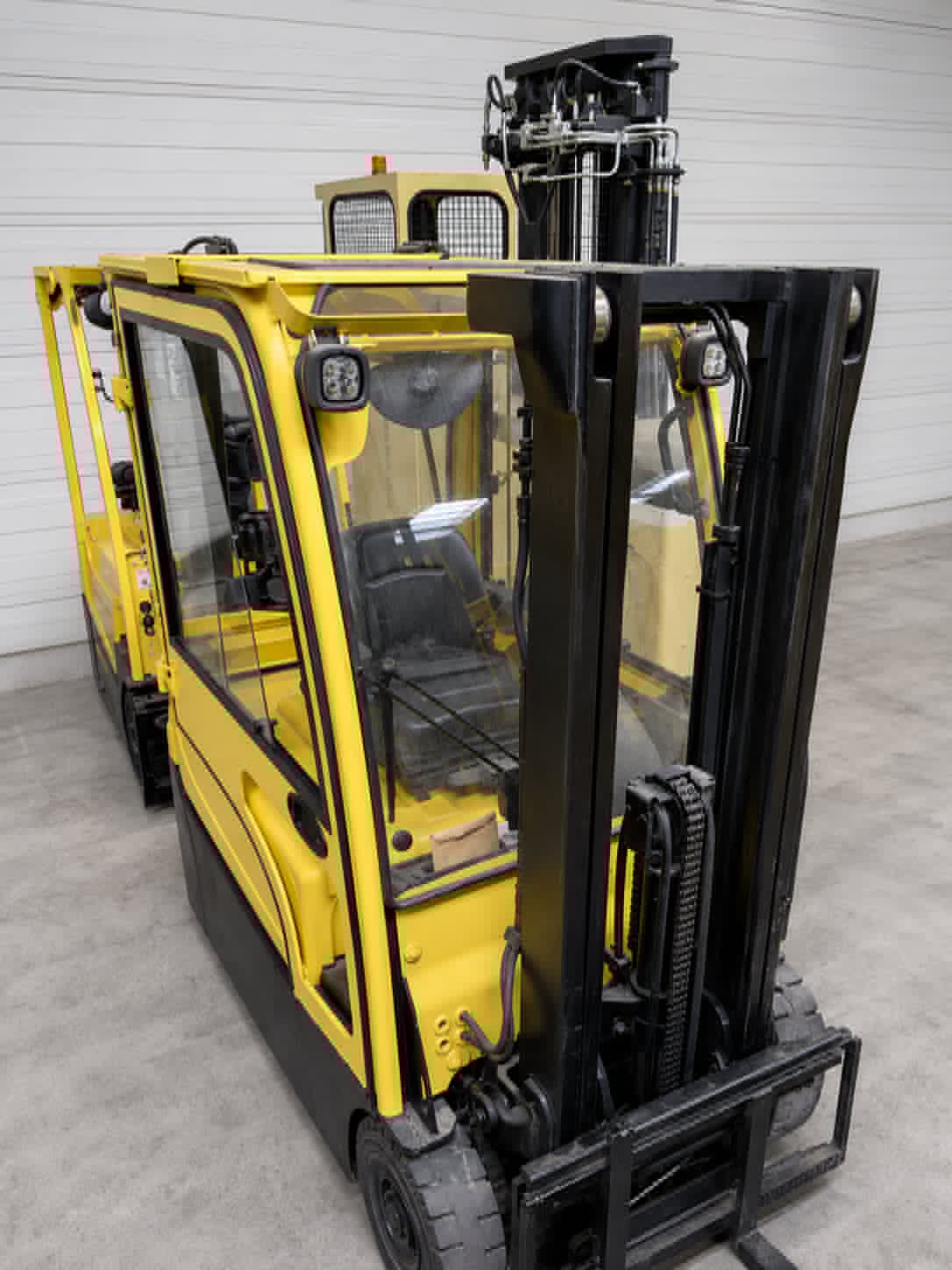 Chariot élévateur 3 roues Hyster J1.6XNT 750 – 2016 | Reconditionné - Équipement professionnel d'occasion - Smart Reuse