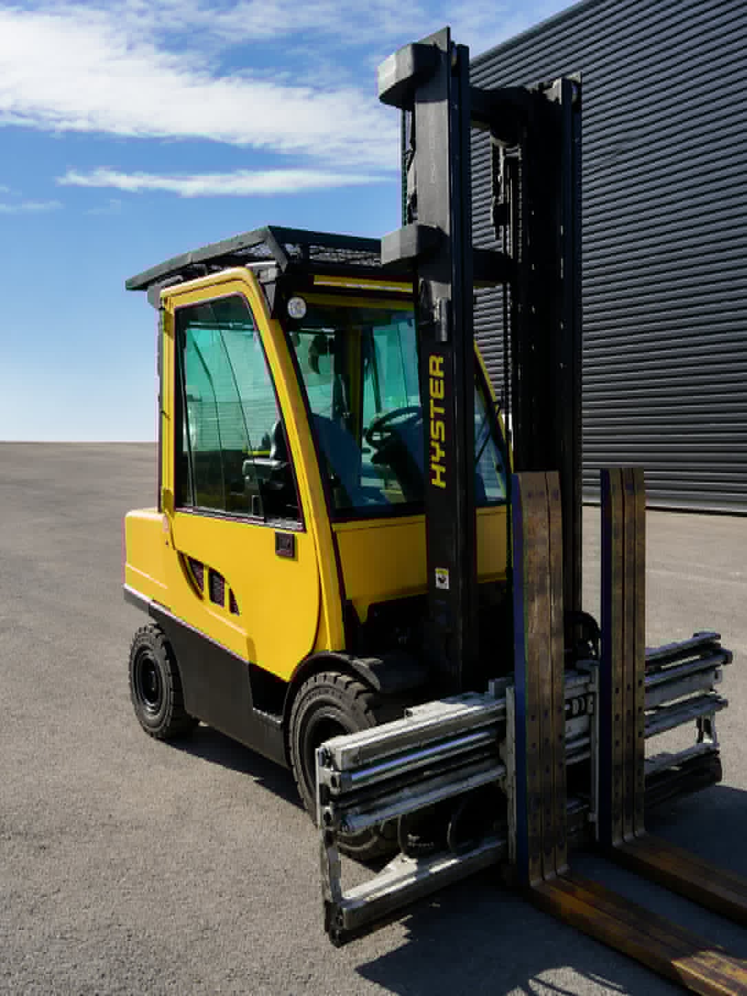 Chariot élévateur frontal 4 ou 6 roues Hyster H3.0FT – 2020 | Reconditionné - Équipement professionnel d'occasion - Smart Reuse